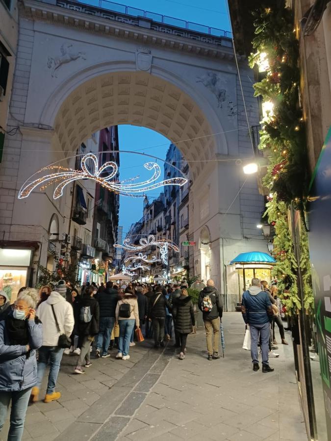 Ponte Di Chiaia Naples Exterior photo